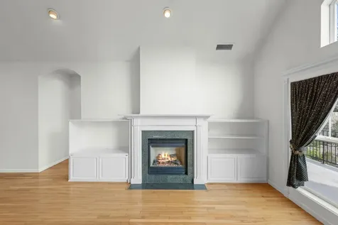610 Sutton Place Ashland OR 97520