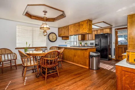 3063 Nettie Way Medford OR 97504