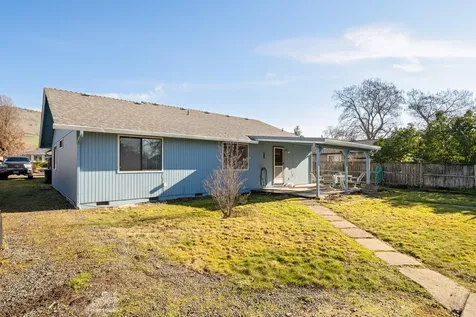 3063 Nettie Way Medford OR 97504