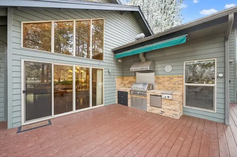 60644 Golf Village Loop Bend OR 97702