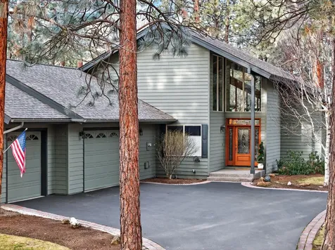 60644 Golf Village Loop Bend OR 97702