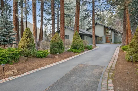 60644 Golf Village Loop Bend OR 97702