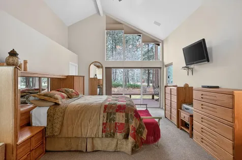 60644 Golf Village Loop Bend OR 97702
