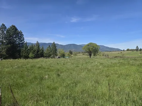 1065 Panther Gulch Road Williams OR 97544