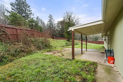 450 Crestview Loop Grants Pass OR 97527