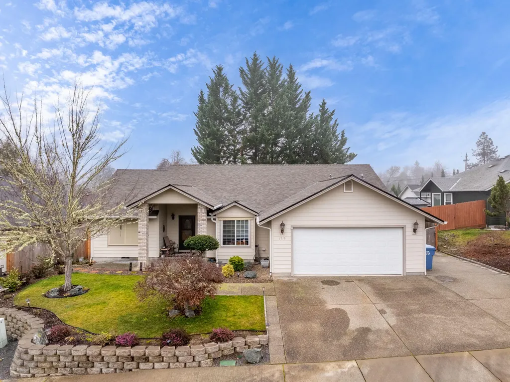 2719 SW Garden Meadow Drive Grants Pass OR 97527