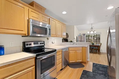 2719 SW Garden Meadow Drive Grants Pass OR 97527