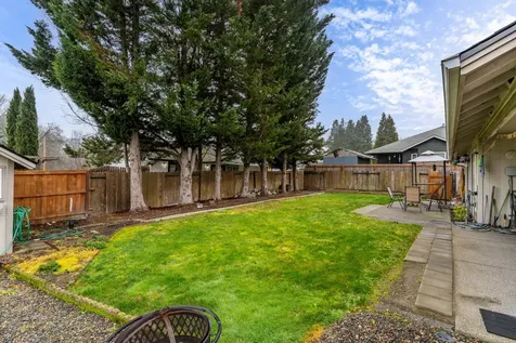2719 SW Garden Meadow Drive Grants Pass OR 97527