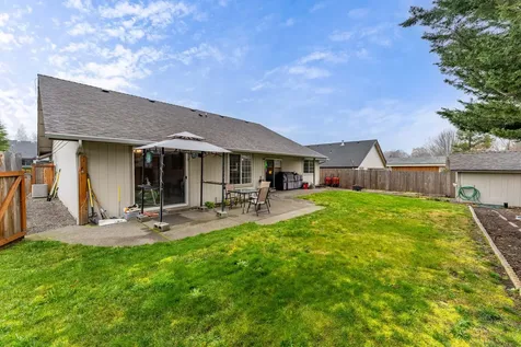 2719 SW Garden Meadow Drive Grants Pass OR 97527