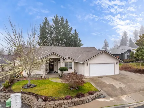 2719 SW Garden Meadow Drive Grants Pass OR 97527