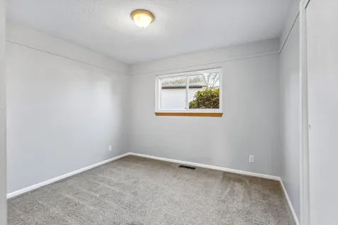 5578 Fernbrook Court S Salem OR 97306