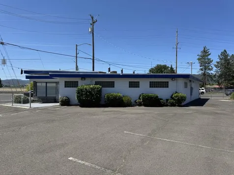 990 S Front Street Central Point OR 97502