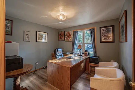 2015 Mae Street Ashland OR 97520