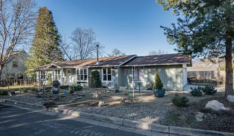 2015 Mae Street Ashland OR 97520