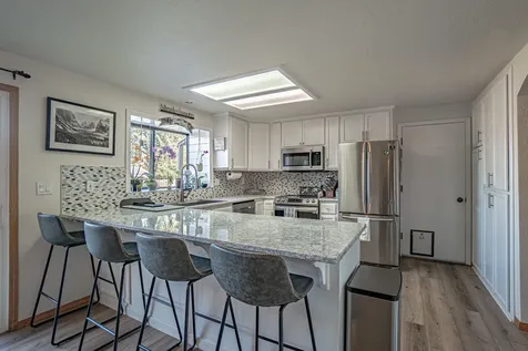 2015 Mae Street Ashland OR 97520