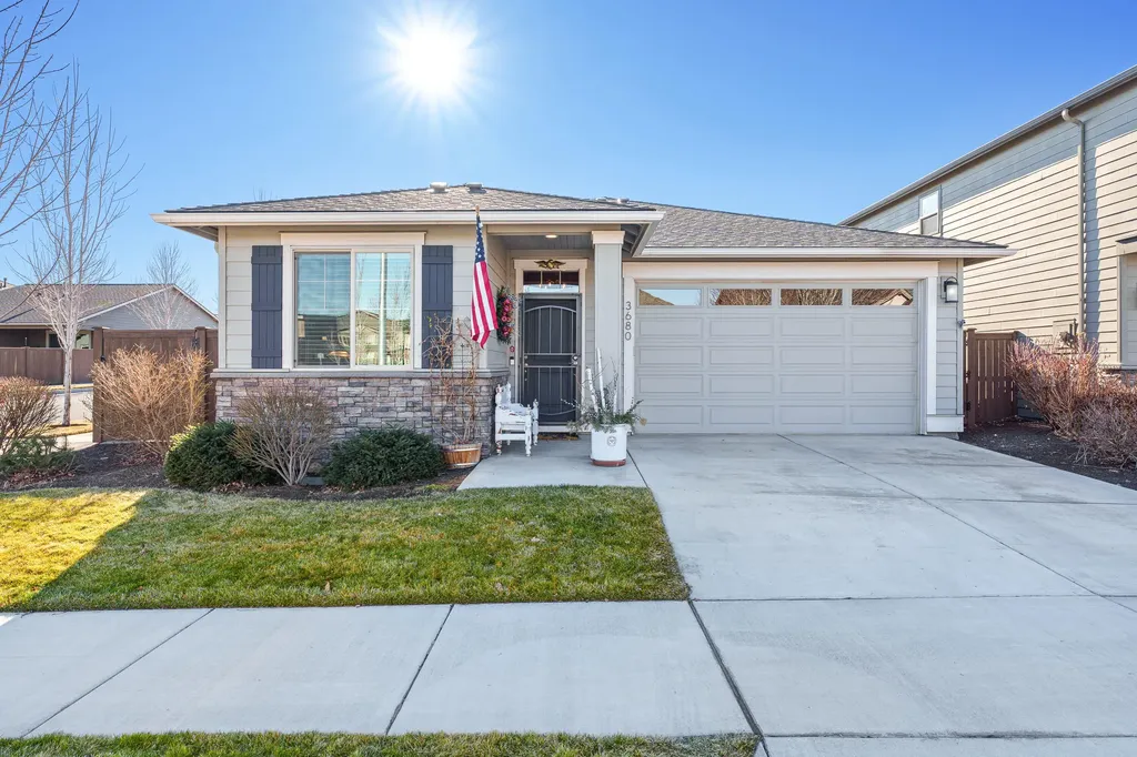 3680 SW Badger Court Redmond OR 97756
