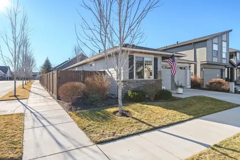 3680 SW Badger Court Redmond OR 97756