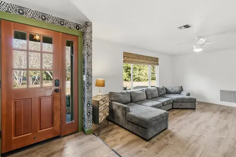 427 Lofland Lane Williams OR 97544