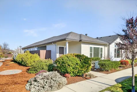 436 Cheney Loop Central Point OR 97502