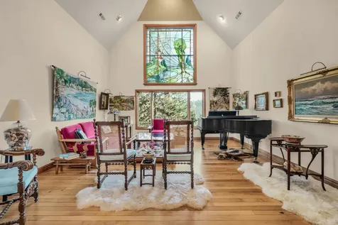 309 Granite Street Ashland OR 97520