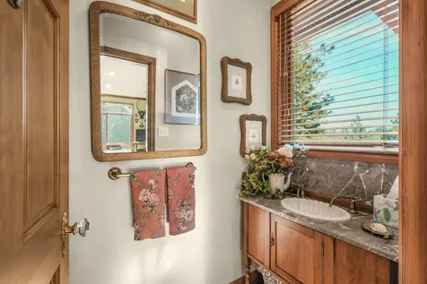309 Granite Street Ashland OR 97520