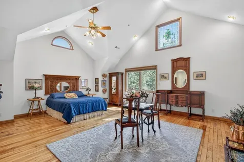 309 Granite Street Ashland OR 97520