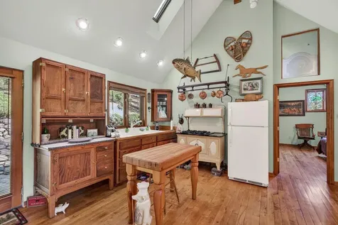 309 Granite Street Ashland OR 97520