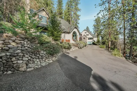 309 Granite Street Ashland OR 97520