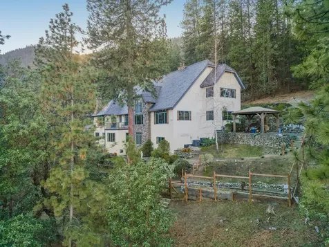 309 Granite Street Ashland OR 97520