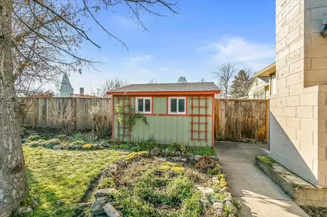 1219 Dakota Avenue Medford OR 97501
