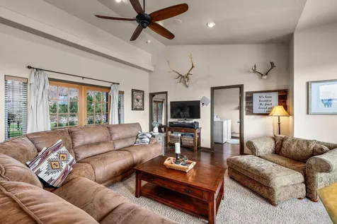 3885 NE Xenolith Street Terrebonne OR 97760