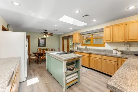 4235 Pleasant Creek Road Rogue River OR 97537