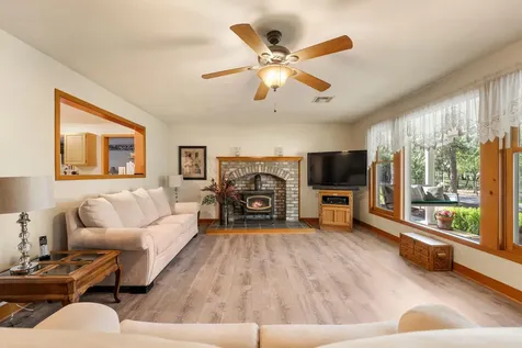 4235 Pleasant Creek Road Rogue River OR 97537