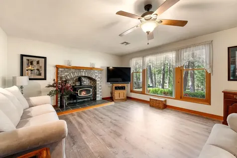 4235 Pleasant Creek Road Rogue River OR 97537
