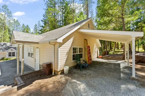 4235 Pleasant Creek Road Rogue River OR 97537