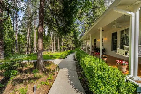 4235 Pleasant Creek Road Rogue River OR 97537