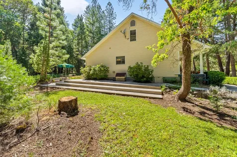 4235 Pleasant Creek Road Rogue River OR 97537