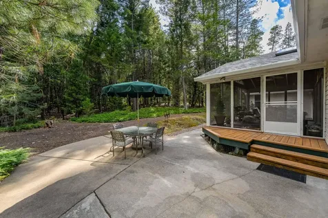 4235 Pleasant Creek Road Rogue River OR 97537