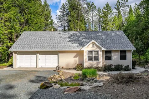 4235 Pleasant Creek Road Rogue River OR 97537