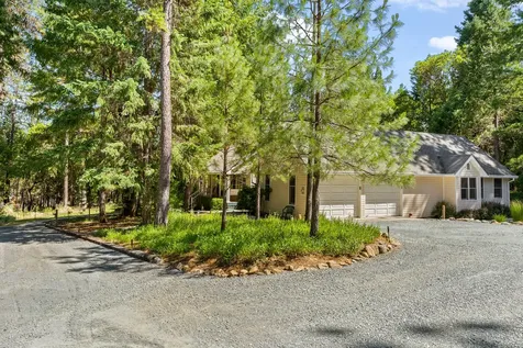 4235 Pleasant Creek Road Rogue River OR 97537