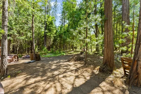 4235 Pleasant Creek Road Rogue River OR 97537