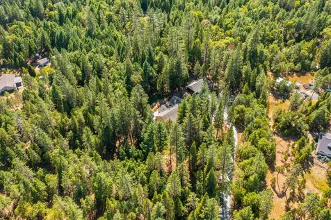 4235 Pleasant Creek Road Rogue River OR 97537