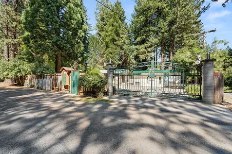 1282 Pleasant Creek Road Rogue River OR 97537