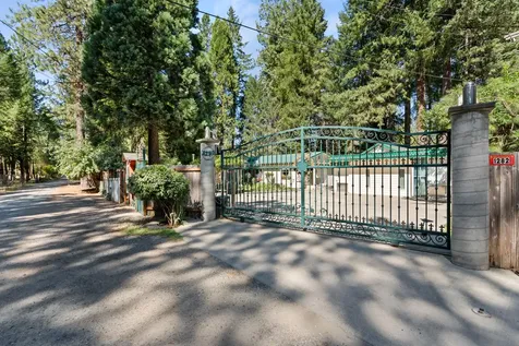 1282 Pleasant Creek Road Rogue River OR 97537