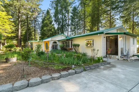 1282 Pleasant Creek Road Rogue River OR 97537