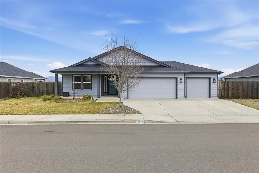 8440 Cayden Street White City OR 97503