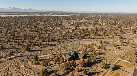 60440 Chickasaw Way Bend OR 97702