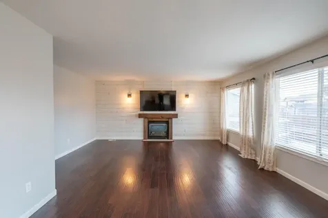 2927 NW 17th Street Redmond OR 97756