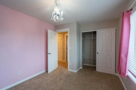 2927 NW 17th Street Redmond OR 97756