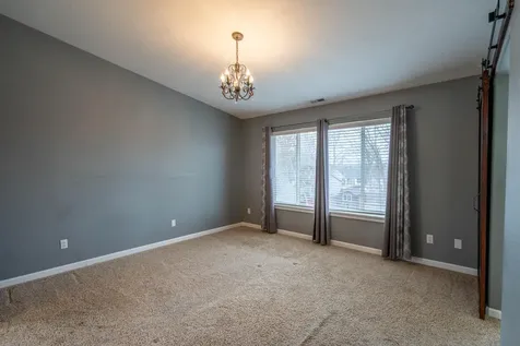 2927 NW 17th Street Redmond OR 97756